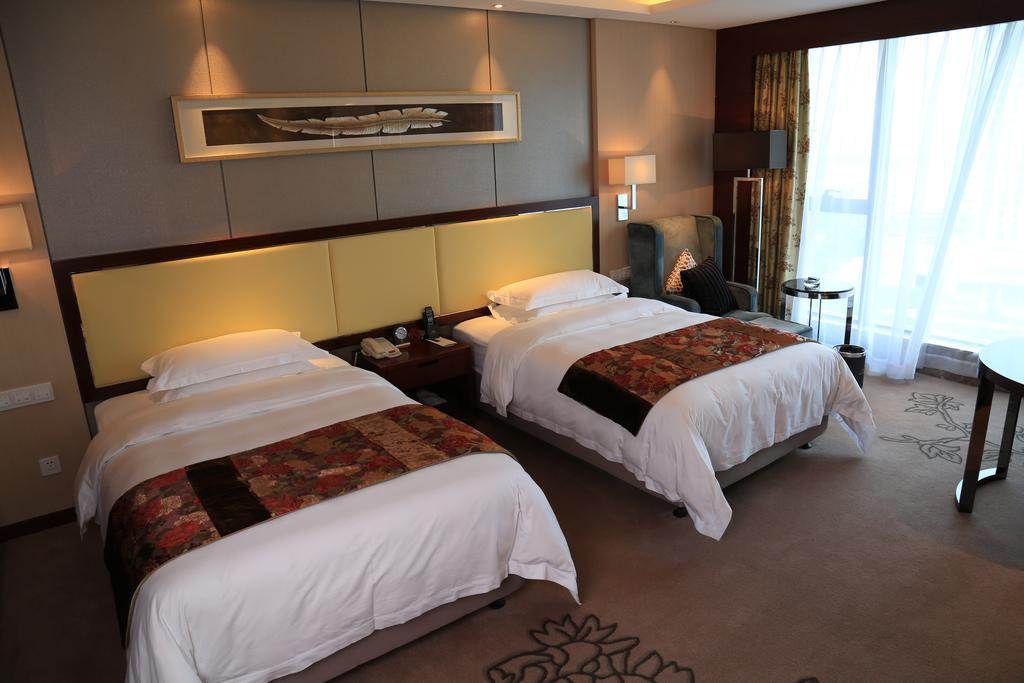 Guangzhou Changfeng Gloria Plaza Hotel Room photo