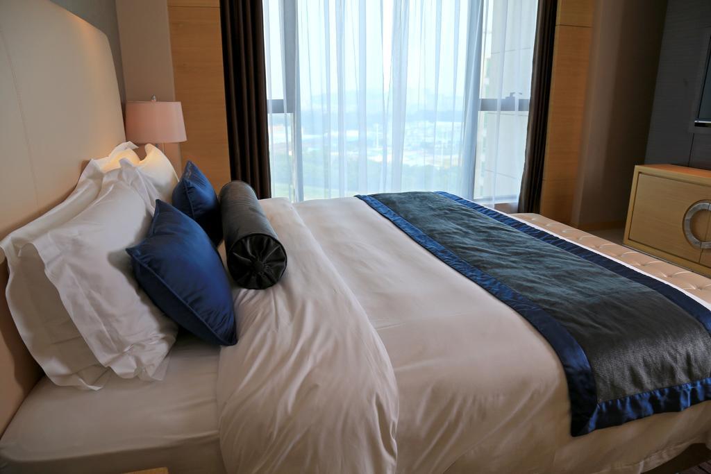 Guangzhou Changfeng Gloria Plaza Hotel Room photo